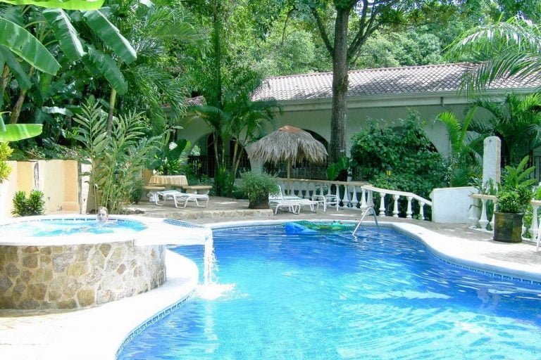 1503156981 Quepos   Hotel Villa Romantica 768x512