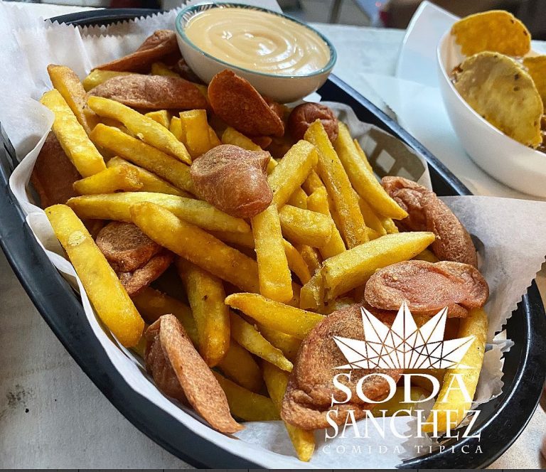 126130339 1016585042149092 1102139045736016655 o 768x664